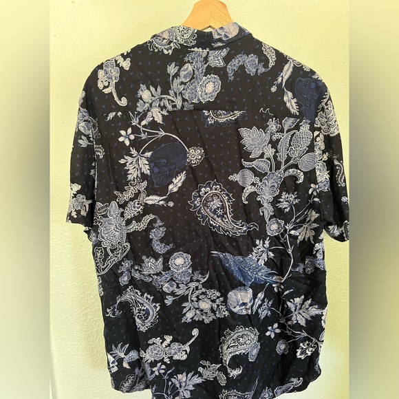 Denim&Flower Short-Sleeve Dress Shirt - Picture 4 of 4